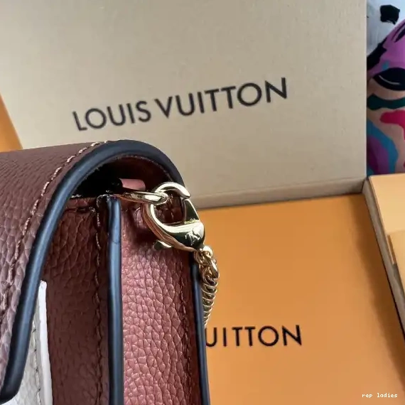 Cheap POCHETTE VUITTON LOUIS CHAIN MYLOCKME 0510